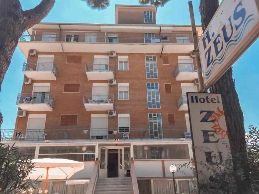 Hotel Zeus Cervia Exterior foto